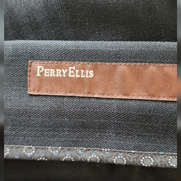 Perry Ellis Men's‎ 36 × 32 Black Pinstripe Dress Pants - Picture 2 of 6